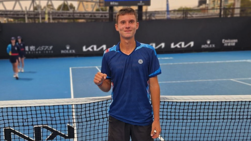 Илиян Радулов се класира за втория кръг на турнир от ITF в Роухямптън