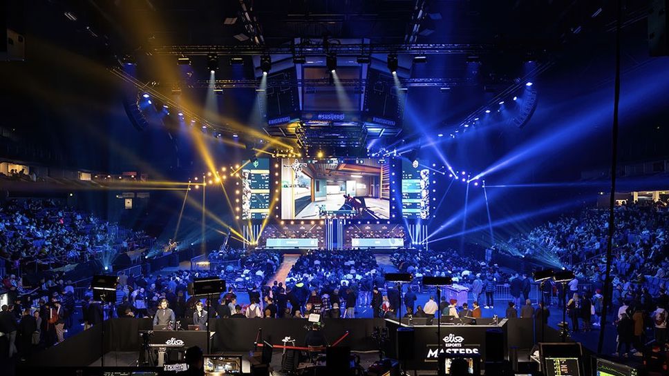 Elisa започва Invitational турнира