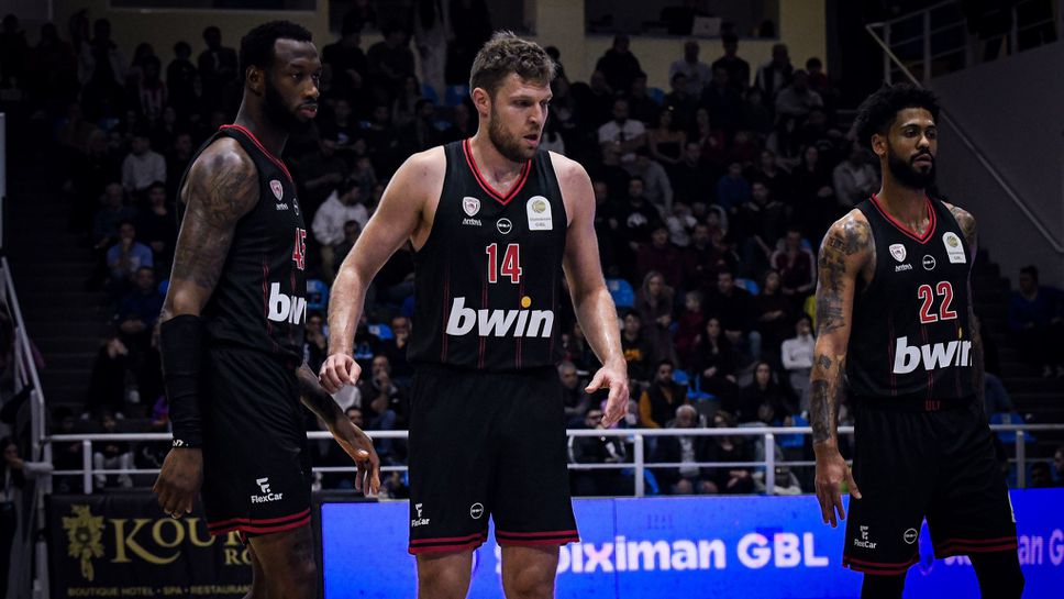 Везенков със солено наказание в гръцката лига