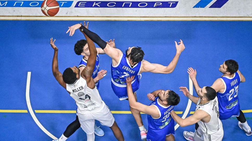 Рилски спортист с аванс в Пловдив, домакините не се предават пред погледа на Христо Бонев