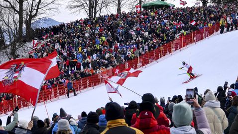  Фелер прати публиката в Кицбюел в делириум 