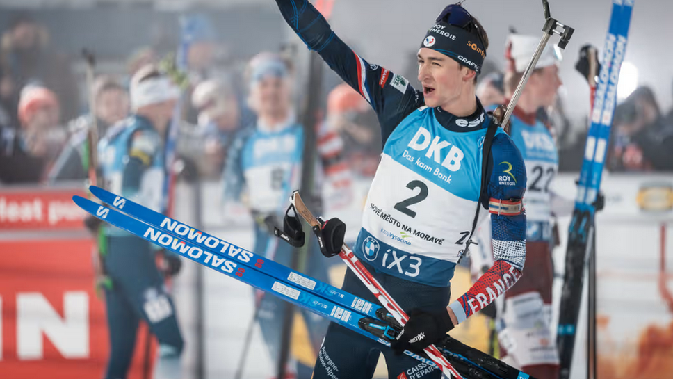 Французинът Ерик Перо спечели масовия старт от Световната купа по