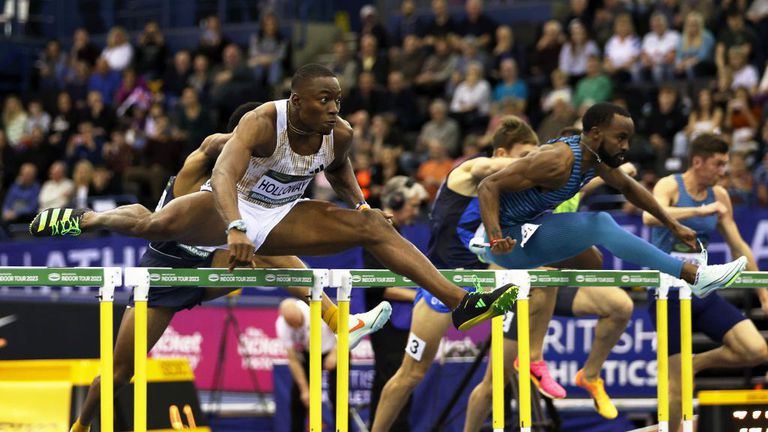 Световният рекордьор и планетарен шампион на 60 метра с препятствия