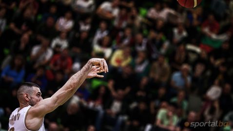 Павлин Иванов: Свалям шапка на младите момчета