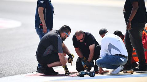 ФИА намери решение за проблема с шахтите за Гран При на Бахрейн