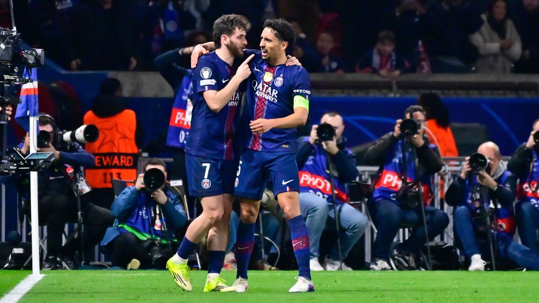 Сценарият се повтори: червен картон помогна на ПСЖ да елиминира Монако