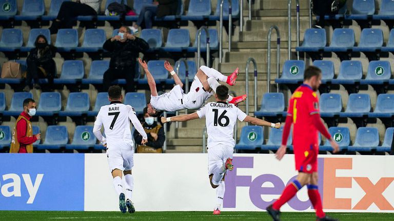 Блестящ гол донесе успех на Албания под погледа на Чинков