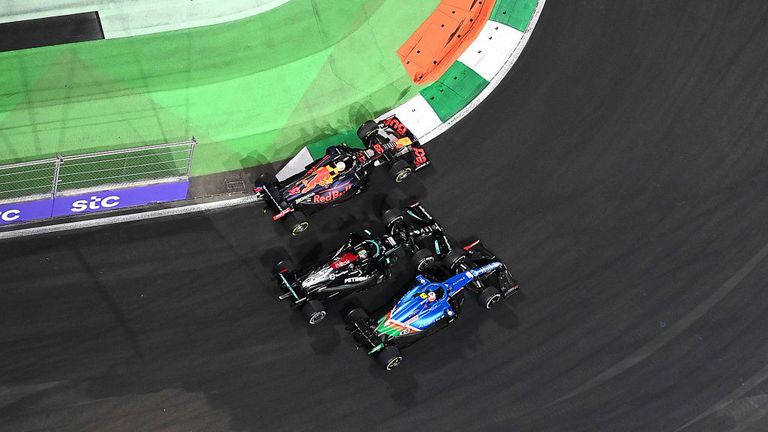 На старта на сезона във Формула 1 в Бахрейн износването