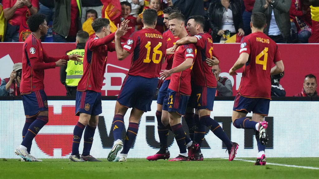 Обновената Испания стартира ударно кампанията си за Евро 2024, дебютант блести с два гола