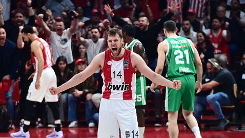  Везенков продължава да написа история 