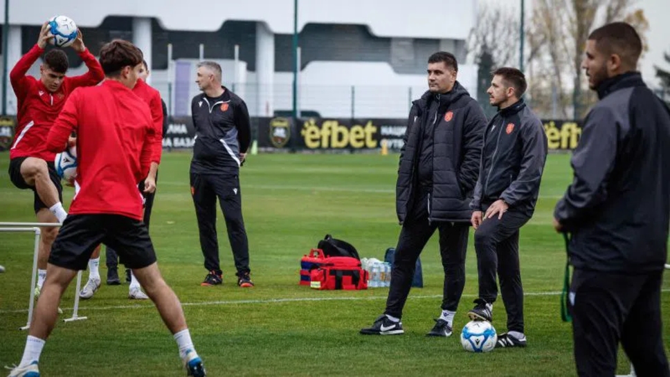 Юношите до 19 се изправят срещу Англия днес