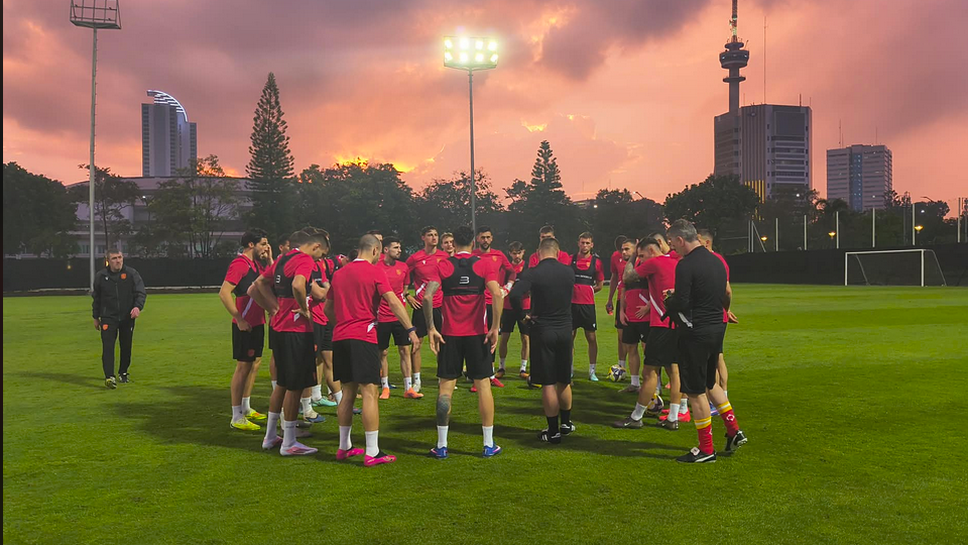 Първа българска тренировка в Джакарта, един с лек проблем