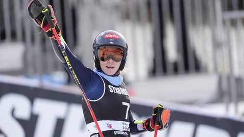 Шифрин триумфира в Световната купа за рекорден шести път