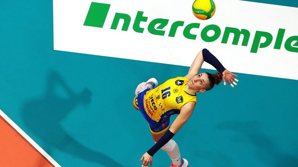 Алекс Миланова ще играе в Турция