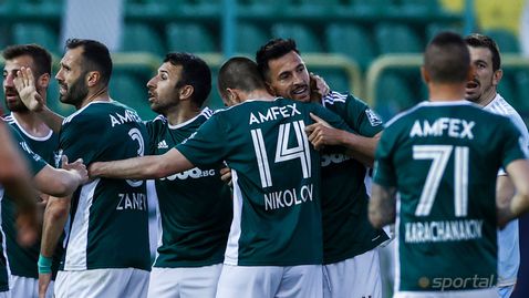  Манолев и Дяков поставят завършек на кариерите си, почитателите ги изпращат в последния им мач против Ботев (Враца) 