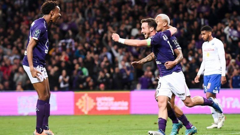 се завърна в елита на френския футбол три кръга преди