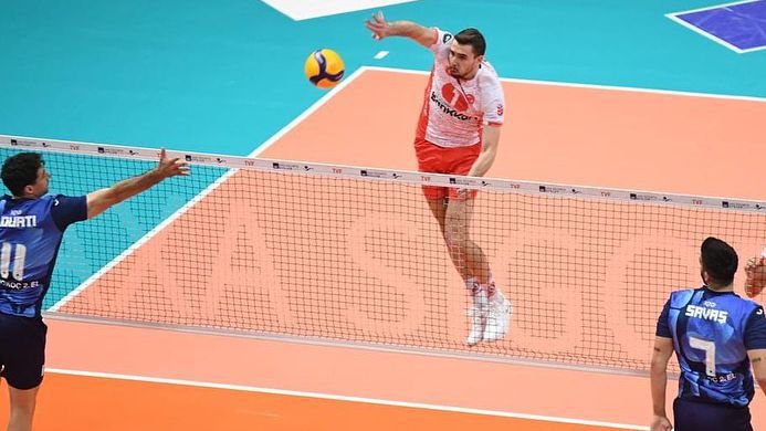 Мартин Атанасов и Зираатбанк излъгаха Фенербахче в полуфинал №1 в Турция