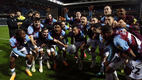  Бърнли е новият първенец на Чемпиъншип 