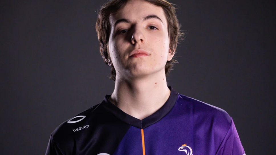 Kcorp погледна към обещаващ младок