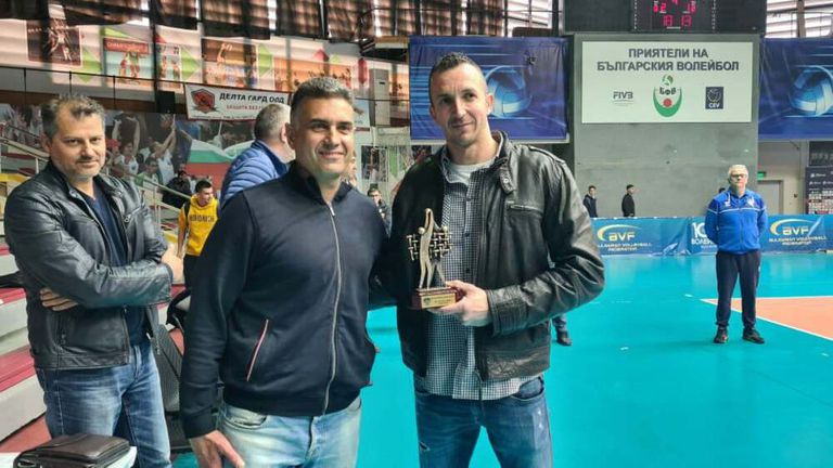 Българският волейболист Боян Йорданов ще остане в гръцкия елитен АОНС