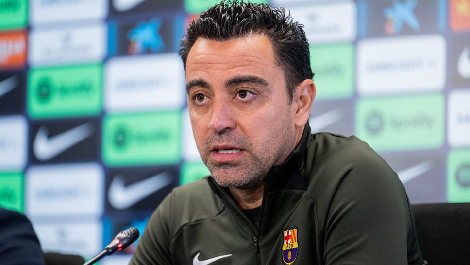 (АРХИВ) Чави назова причините за промяната в решението си да напусне Барселона