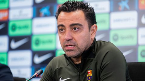 Чави назова причините за промяната в решението си да напусне Барселона