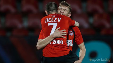  Марек си върна умел нападател 