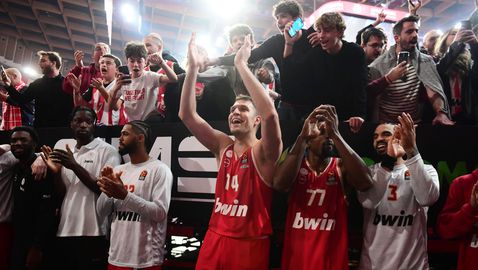  Лудост в Пирея! Фен на Олимпиакос предложи дубайски шоколад за екип на Везенков 