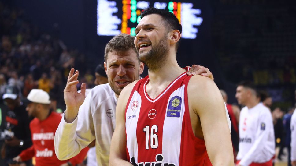 Везенков и компания завършиха по шампионски редовния сезон в Гърция