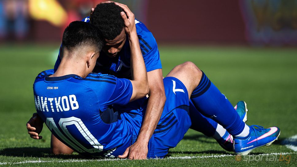 Левски докосва титлата след впечатляващ обрат над ЦСКА, дори голям гаф на Вуцов не спря "сините"