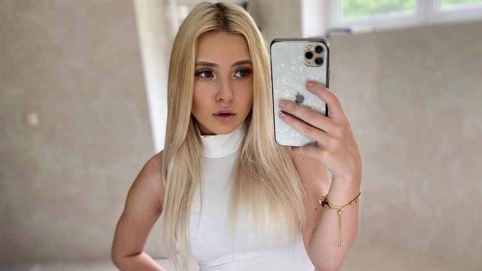 Словашка каратистка обича да показва изваяното си тяло