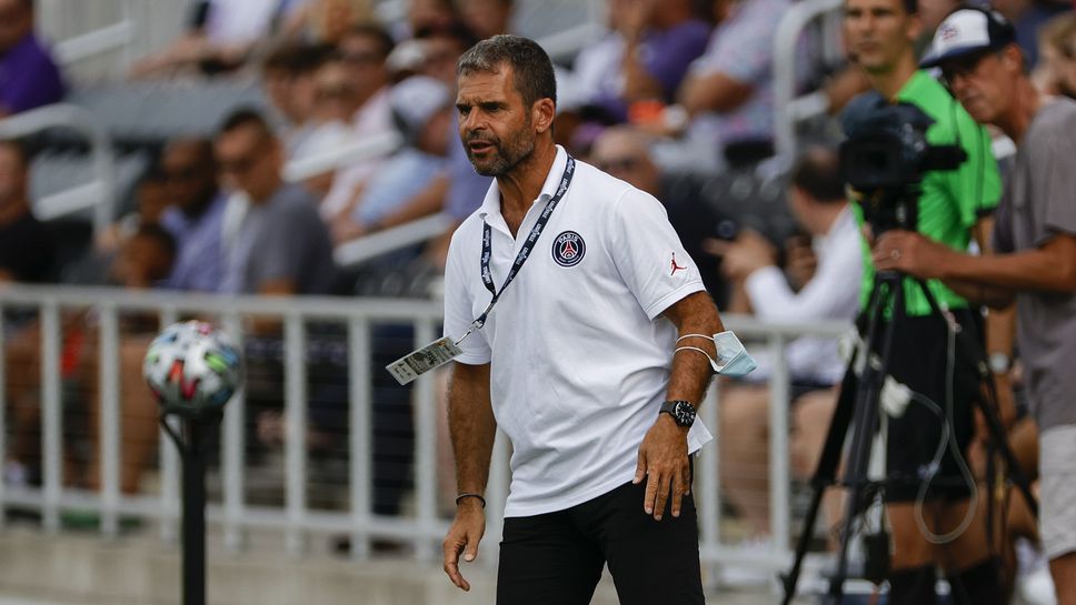 Отстраниха треньора на женския ПСЖ заради непристойно поведение към футболистките