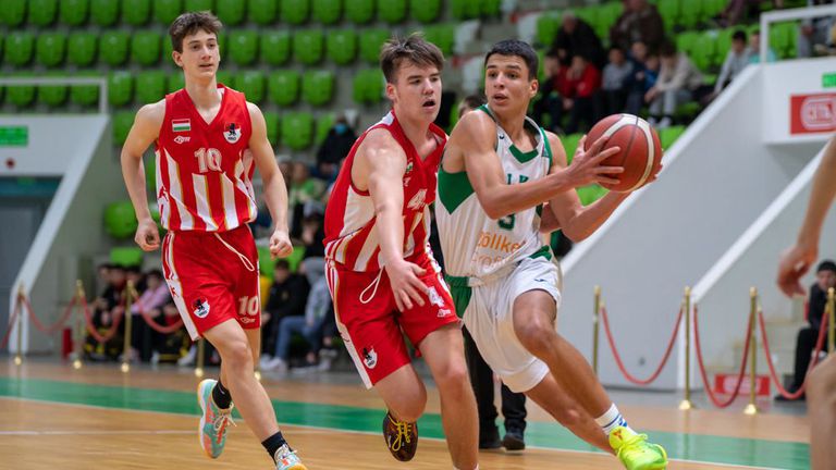 Двама български баскетболисти попаднаха в Идеалната петица на Европейската младежка лига