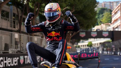  Никола Цолов отвя конкуренцията за втора победа по улиците на Монако 