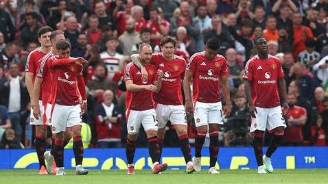 От Ман Юнайтед обявиха раздяла с трио минути след края на сезона в Премиър лийг