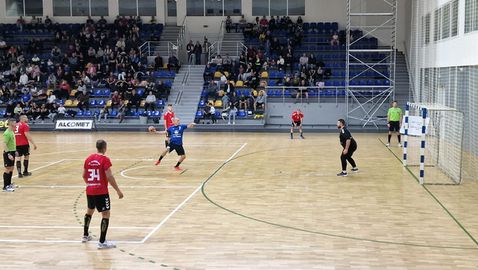 Шумен 61 изравни резултата във финалната серия за титлата