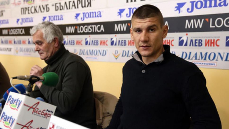 Най-добрите ни гребци скочиха срещу старши-треньора Данаил Йорданов (ВИДЕО)