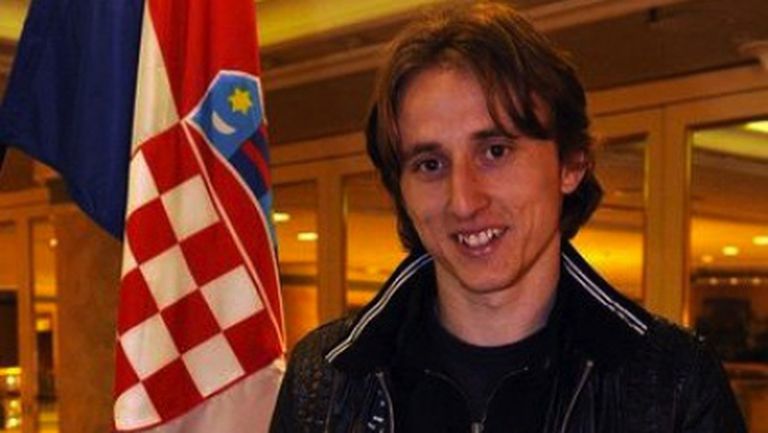 Всеки си има минало: Иниеста мечтаел за Реал Мадрид, Модрич - за Барса (галерия)