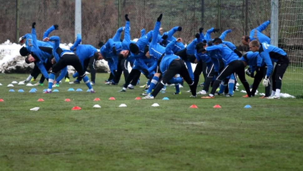 Юноша на Левски на проби в Катаня