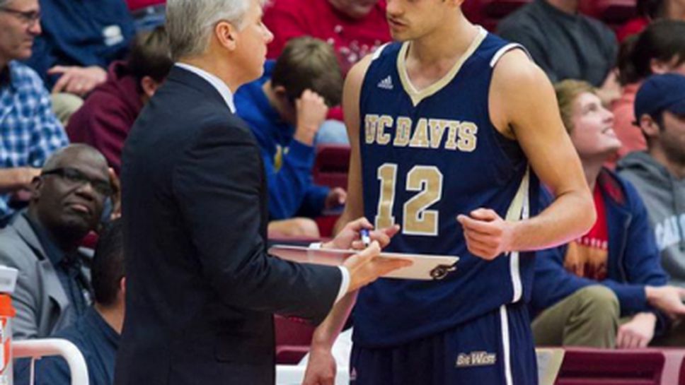 Фунтаров на ниво, Калифорния-Дейвис със седма победа