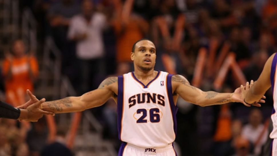 Шанън Браун подсилва Спърс за 10 дни