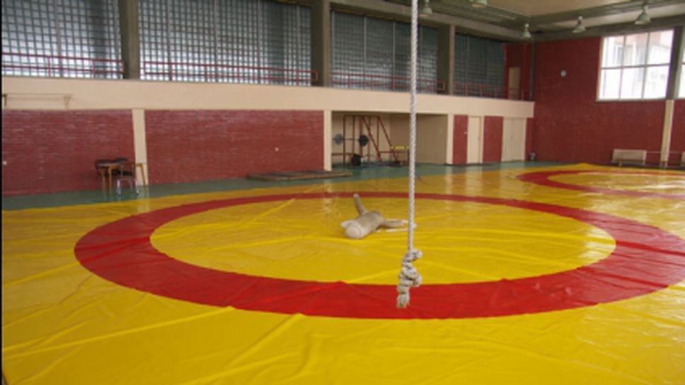 Четирима български състезатели ще участват на турнира по борба в Париж