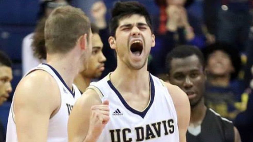 Фунтаров с победен кош в колежанското първенство (видео)