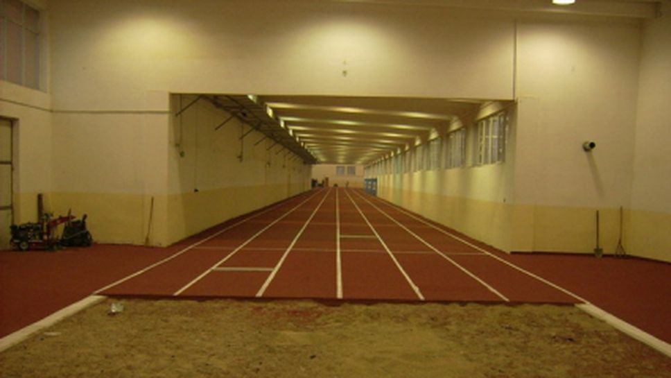 Кинслей Емека грабна титлата в скока на дължина в Сливен