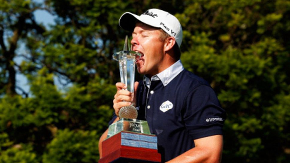 Южноафриканец спечели трофей пред родна публика