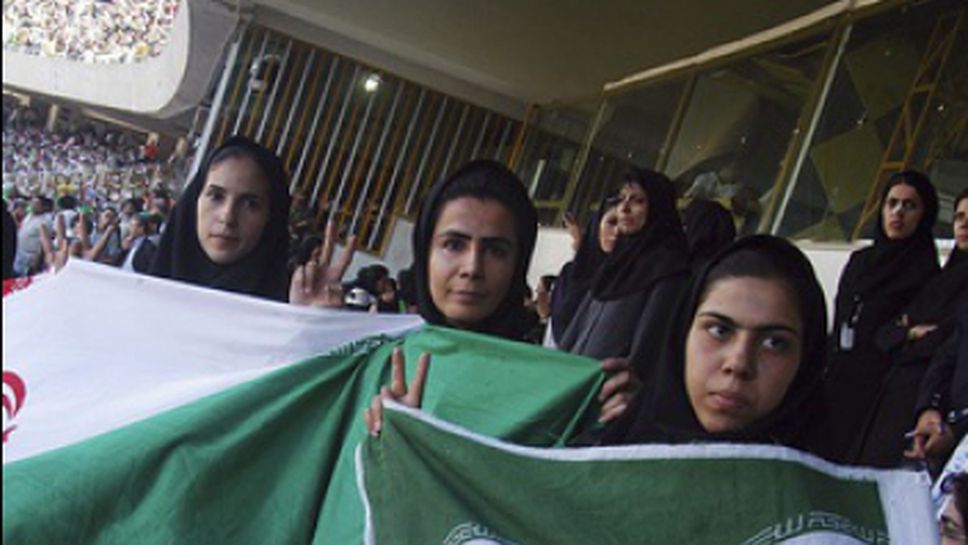 Изхвърлиха футболистки от националния отбор на Иран, били мъже