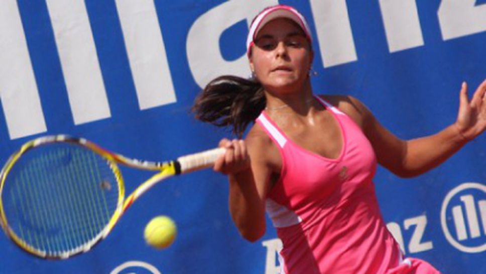 Виктория Томова се класира за финала на двойки в Талин