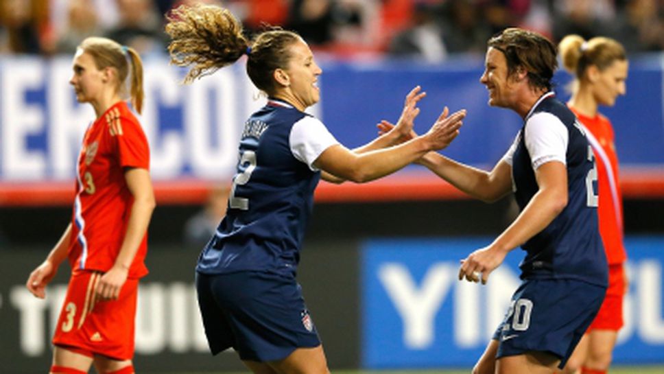 Аби Уомбач с рекорден 165-и гол за САЩ при 8:0 над Русия