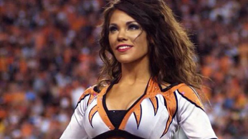 Мажоретка съди клуб заради заплата