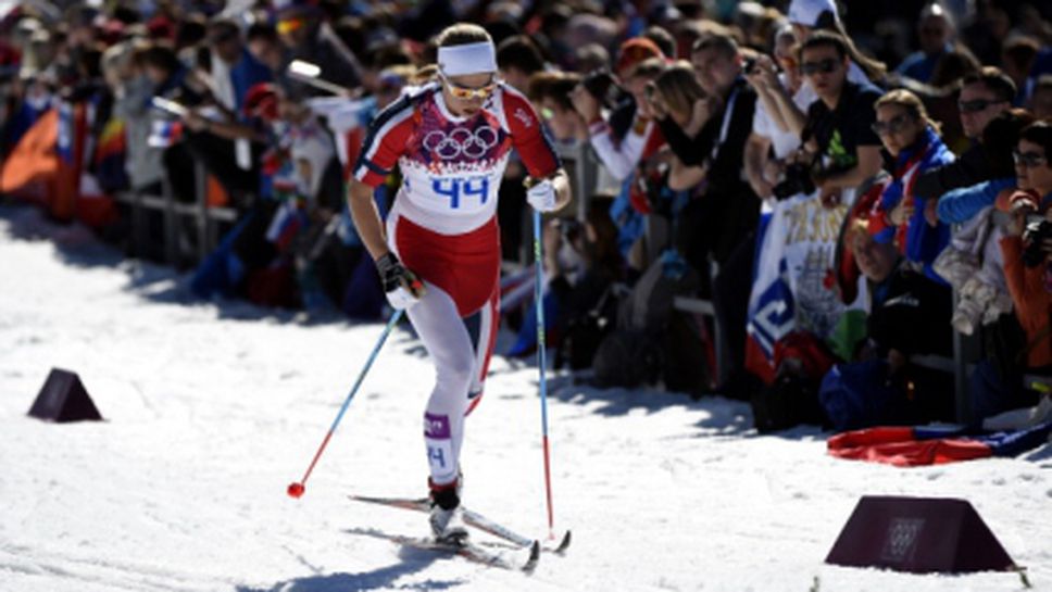 Астрид Якобсен се прибра в родината си